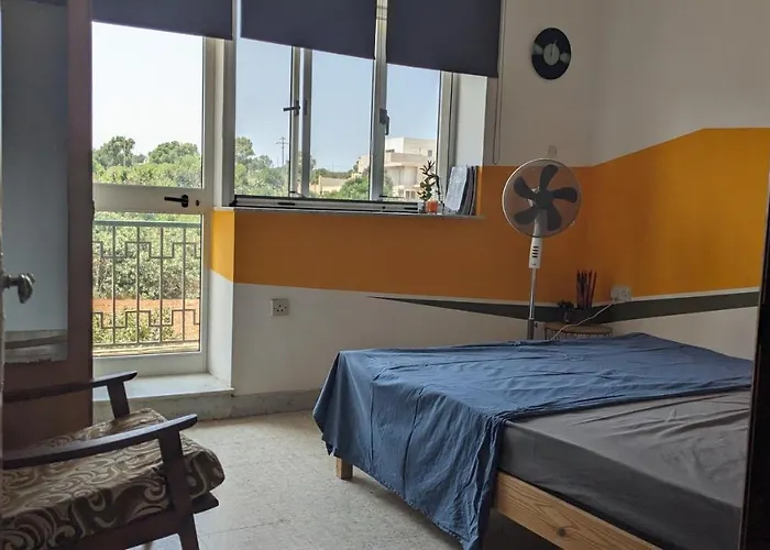 In A Spacious Modernist With Views & Pool * Is-Swieqi